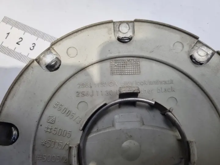 Ford DEKIELEK FELGI Kapsel kołpak 2S6J1130CA 2S6J-1130-CA 145mm