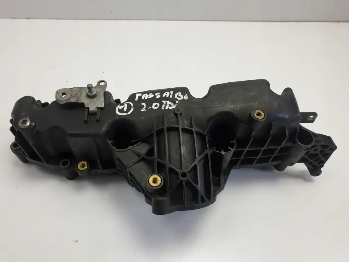 VW Passat B6 2.0 TDI KOLEKTOR SSĄCY 1030965S03