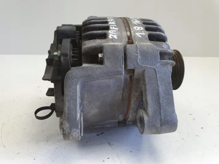 Opel Zafira A 1.8 16V ALTERNATOR 0124425025 100A bosch