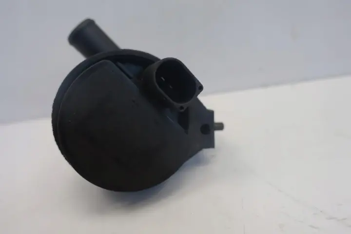 Mercedes W216 DODATKOWA POMPA WODY 17201-0R011