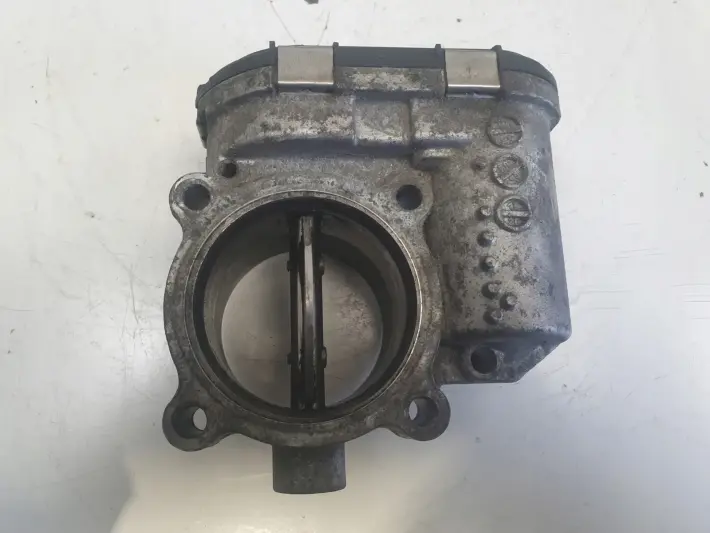 Volvo V70 III S80 II 2.4 D5 PRZEPUSTNICA 31216665