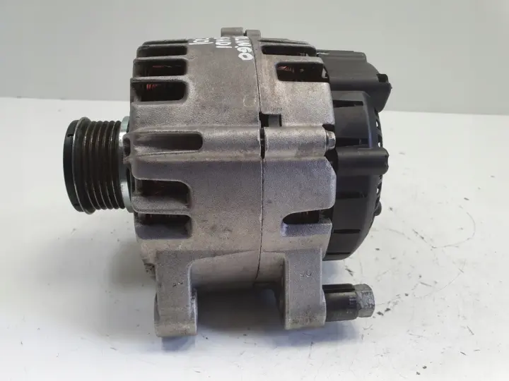 Peugeot Partner II 1.6 HDI ALTERNATOR VALEO