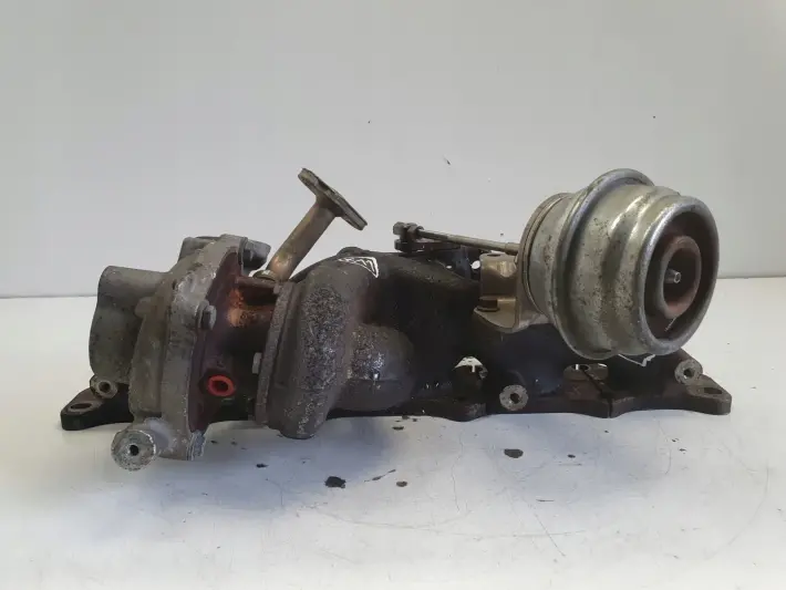 Volvo V60 2.4 D D4 TURBOSPRĘŻARKA turbo 36010146
