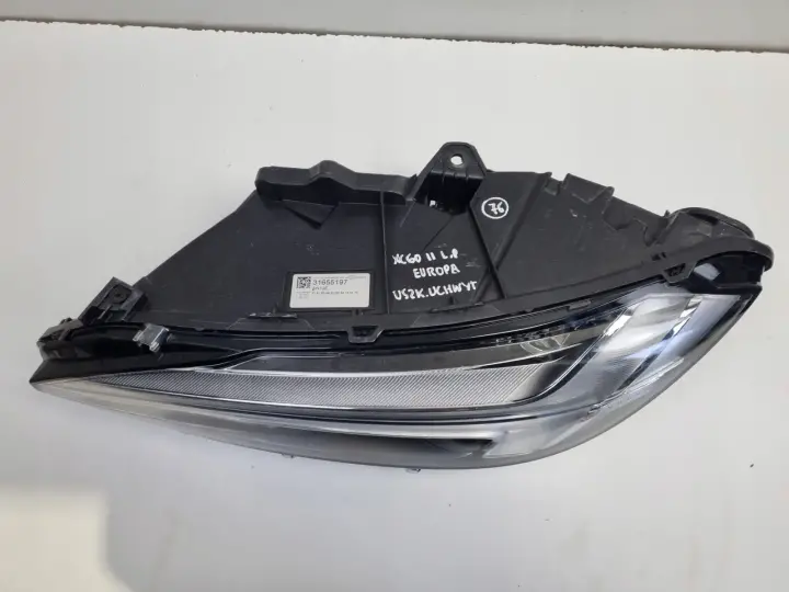 Volvo S90 V90 II PRZEDNIA LAMPA LEWA lewy przód MID LED EUROPA 31655197