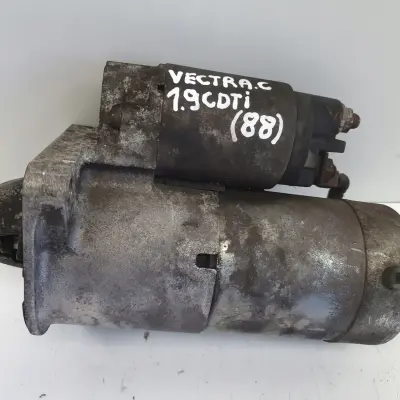 Opel Vectra C 1.9 CDTI ROZRUSZNIK 55352882 M001T30171