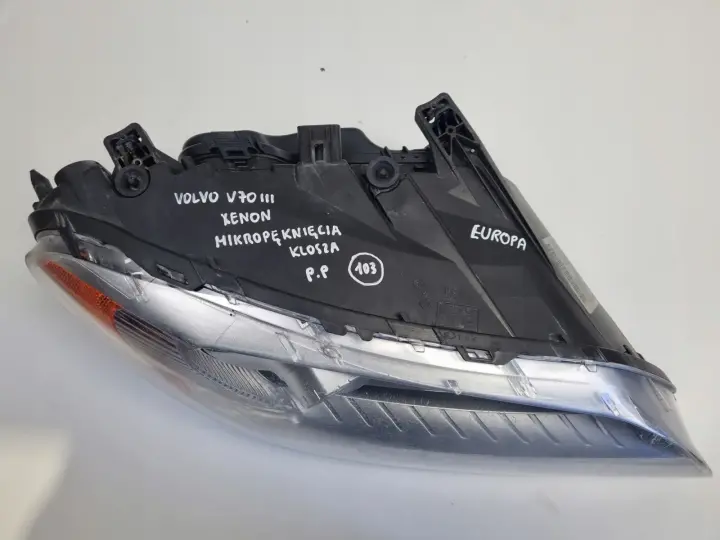 Volvo S80 II V70 III 06-16r PRZEDNIA LAMPA PRAWA PRAWY PRZÓD xenon 31214348