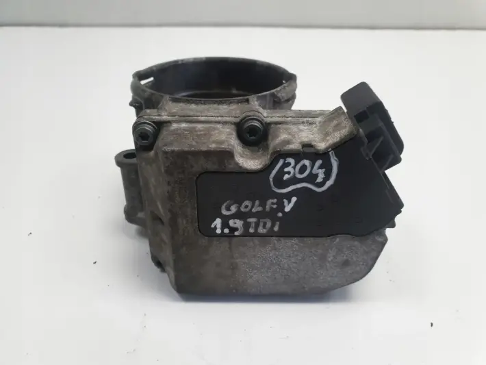 VW Golf V 1.9 TDI PRZEPUSTNICA 03G128063C