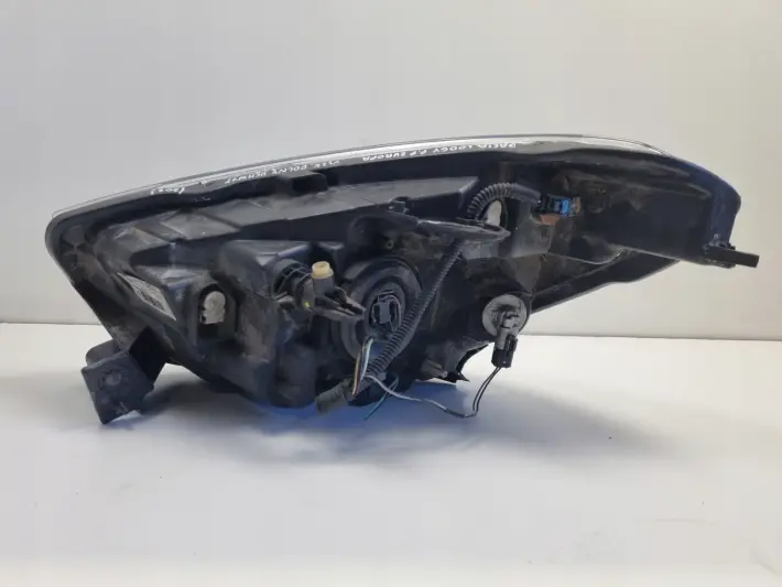 Dacia Lodgy 12-22r PRZEDNIA LAMPA PRAWA PRAWY PRZÓD 260102414R