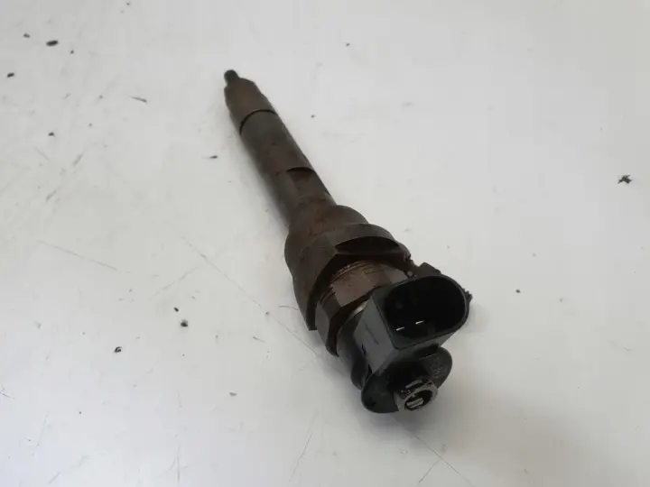 BMW E87 E90 E91 2.0 D WTRYSKIWACZ wtrysk 0445110289