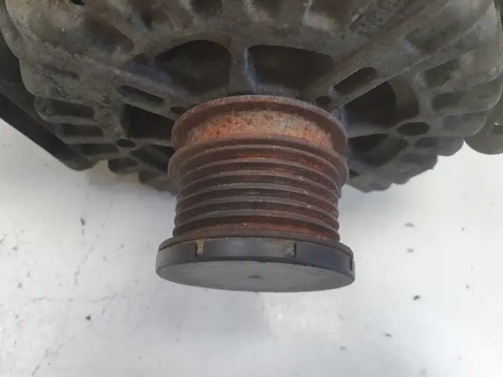 Mercedes Vito W639 2.2 CDI ALTERNATOR A0131546802 180A