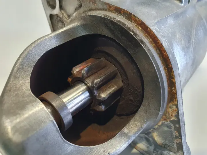 Opel Zafira B 1.6 16V ROZRUSZNIK 55556092