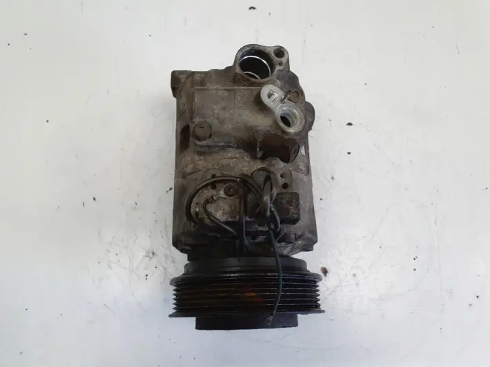Audi A4 B5 2.6 V6 SPRĘŻARKA KLIMATYZACJI pompa 4D0260808