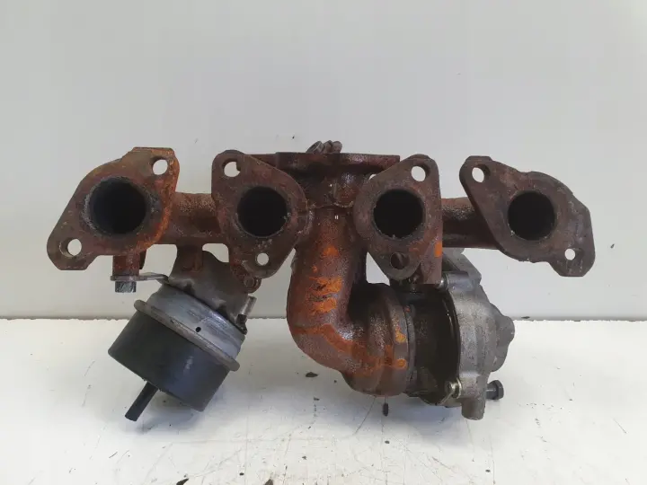 Volvo V60 II 2.0 D4 TURBOSPRĘŻARKA turbo 32240493 32240494