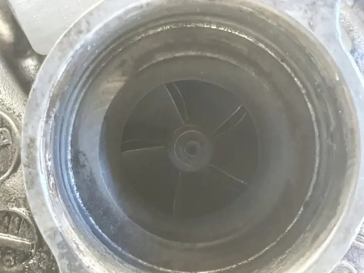 Volvo V60 XC60 S80 2.4 D5 TURBOSPRĘŻARKA turbo 36002757 36002640 31293086
