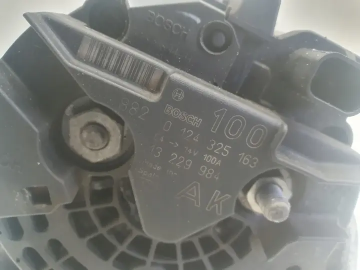 Opel Astra III H 1.6 16V ALTERNATOR 100A bosch 0124325163 AK