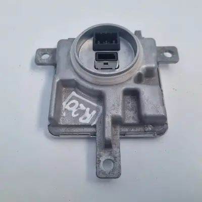 Volvo V40 II PRZETWORNICA XENON 7226115099