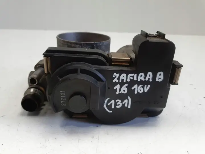 Opel Zafira B 1.6 16V PRZEPUSTNICA 055559227