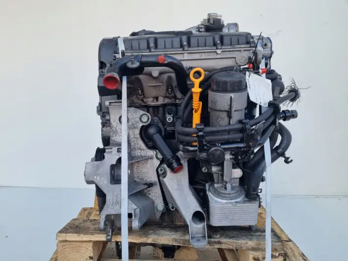 SILNIK KOMPLET Audi A6 C5 1.9 TDI 130KM pali AWX