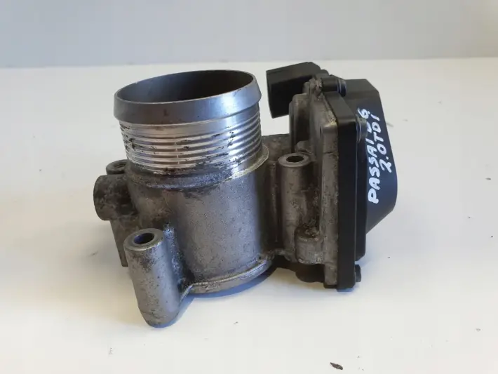 VW Passat B6 2.0 TDI PRZEPUSTNICA A2C83076000