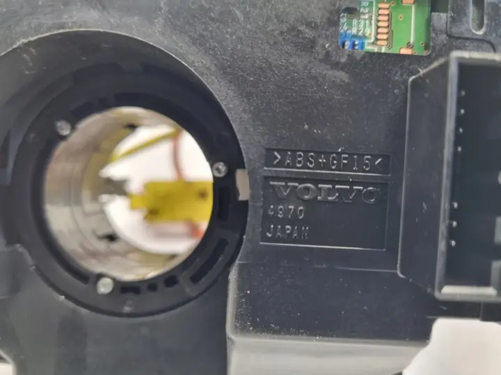 Volvo V70 II XC90 I PRZEŁĄCZNIK ZESPOLONY Pająk taśma manetka 30669744
