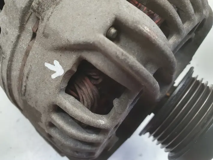 Volvo S60 V70 II 2.4 i ALTERNATOR BOSCH