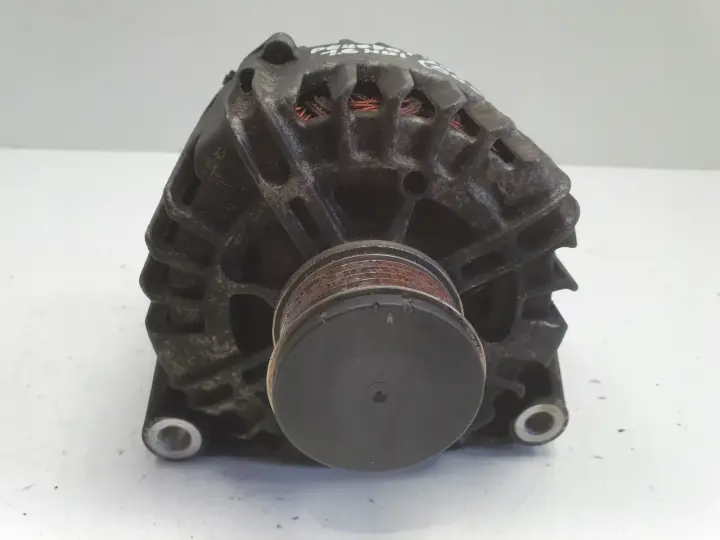 Peugeot 308 I 1.6 HDI ALTERNATOR valeo 9678048880