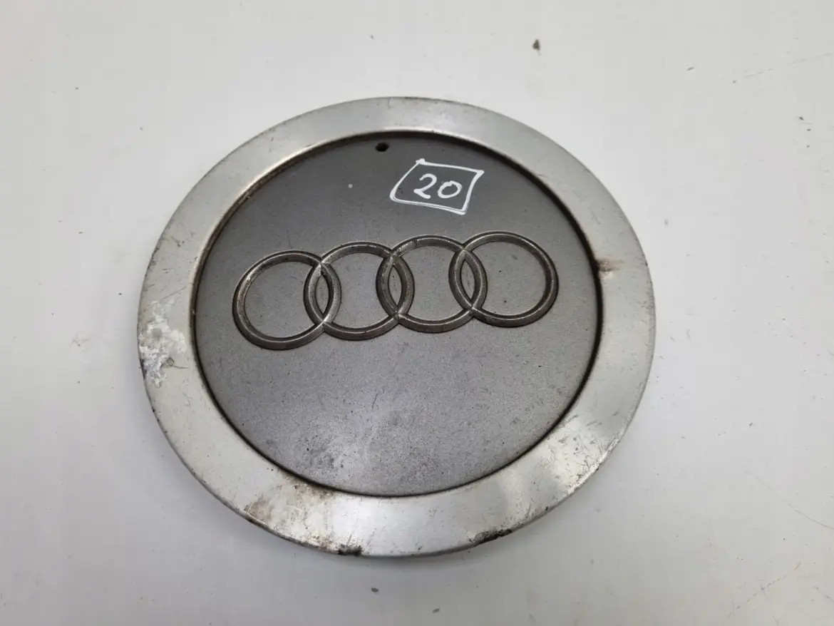 Audi DEKIELEK FELGI Kapsel kołpak 4B0601165J 167mm