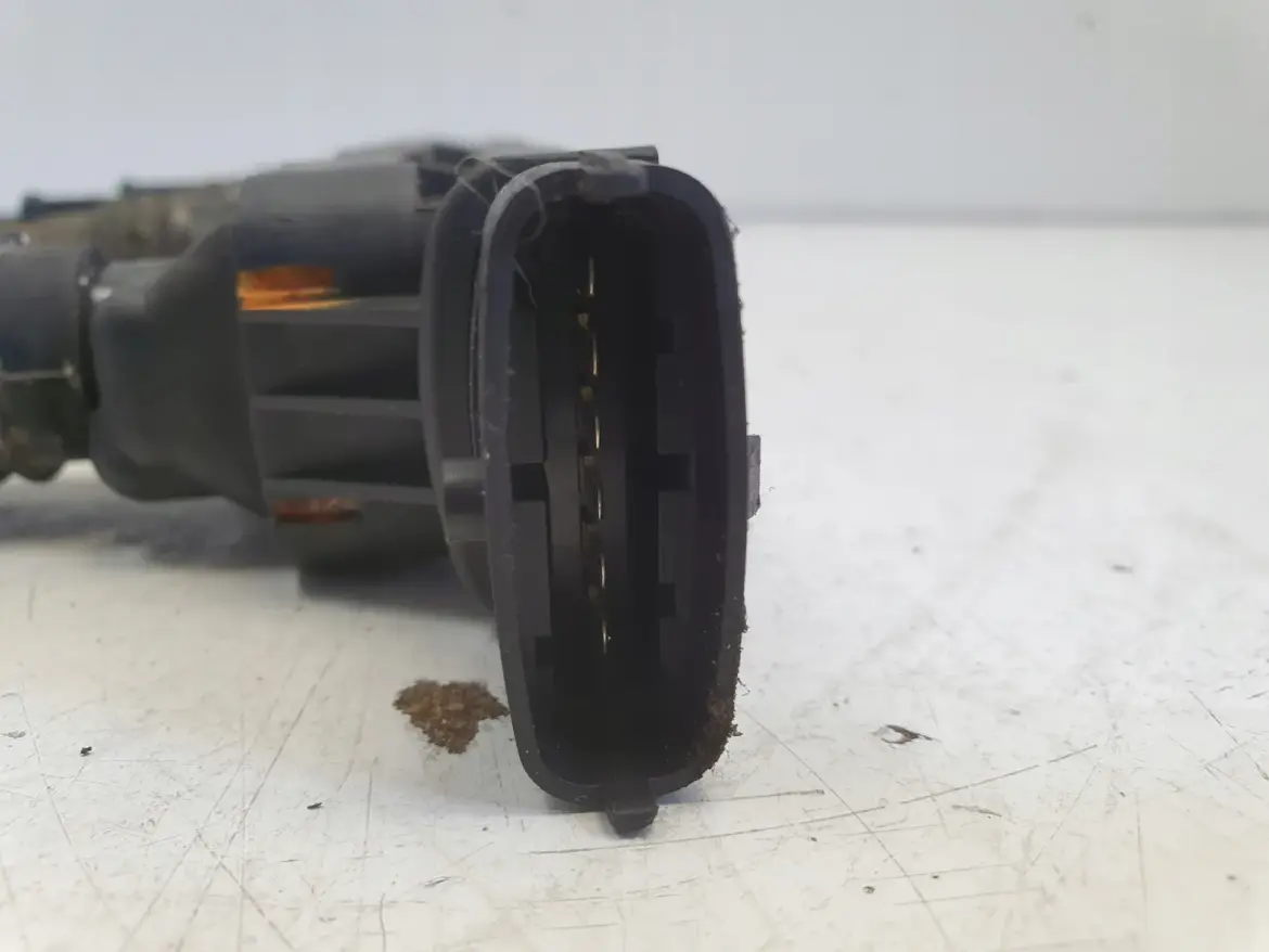 Opel Astra IV J 1.4 16V CEWKA ZAPŁONOWA 0221503472