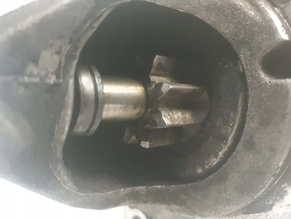 Opel Astra IV J 1.4 16V ROZRUSZNIK bosch 55578921 0001107522
