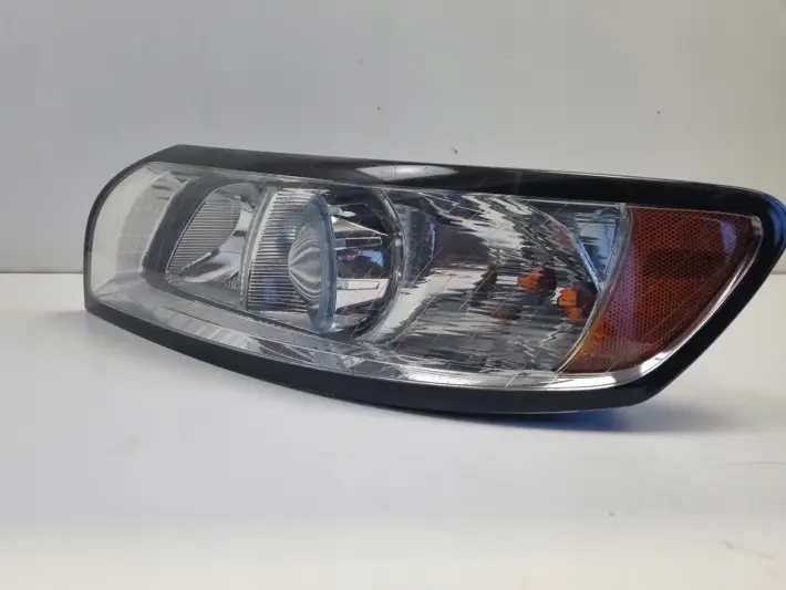 Volvo S40 II V50 LIFT 07- XENON PRZEDNIA LAMPA LEWA lewy przód 31299587