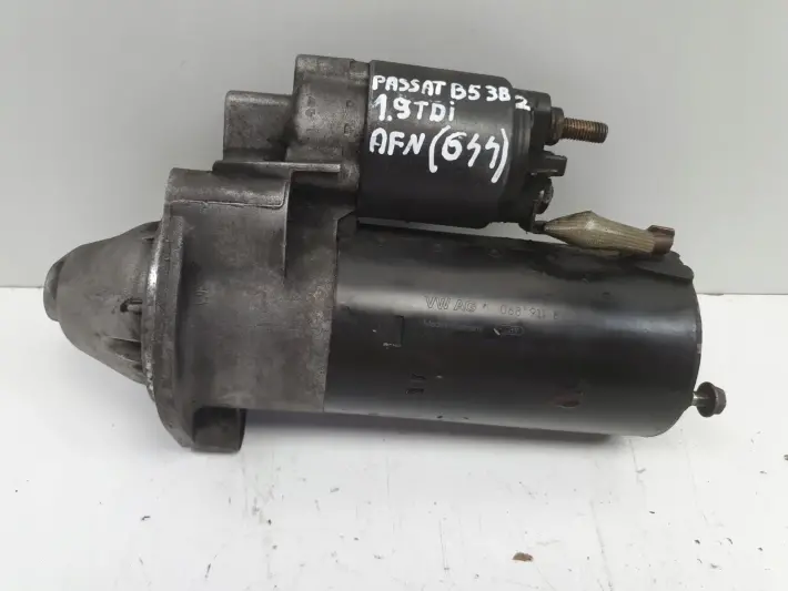 VW Passat B5 1.9 TDI ROZRUSZNIK bosch 068911024G 0001110128