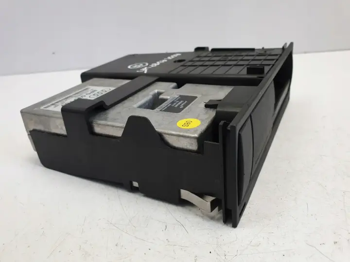 Audi A3 8P II lift MODUŁ INTERFACE 8P0035785 mmi