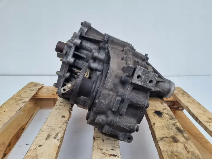 Nissan Terrano 2.4 REDUKTOR SKRZYNI BIEGÓW manualnej MANUAL