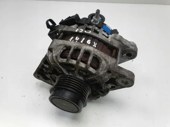 Hyundai i20 1.2 12V ALTERNATOR valeo 37300-03600 90A