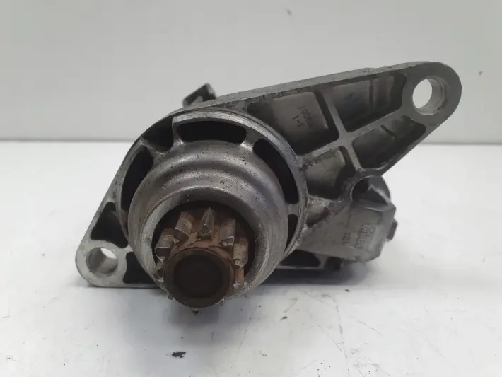 VW Polo IV 1.2 6V ROZRUSZNIK valeo 02T911023S