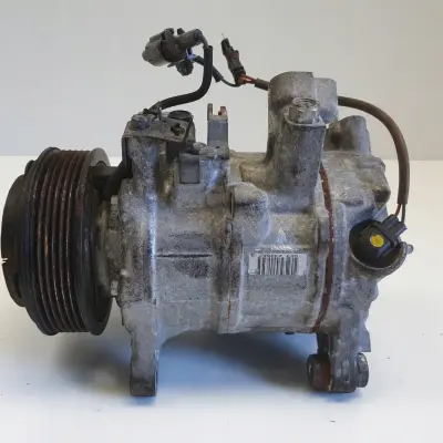 BMW F30 2.0 D SPRĘŻARKA KLIMATYZACJI 9330829-02