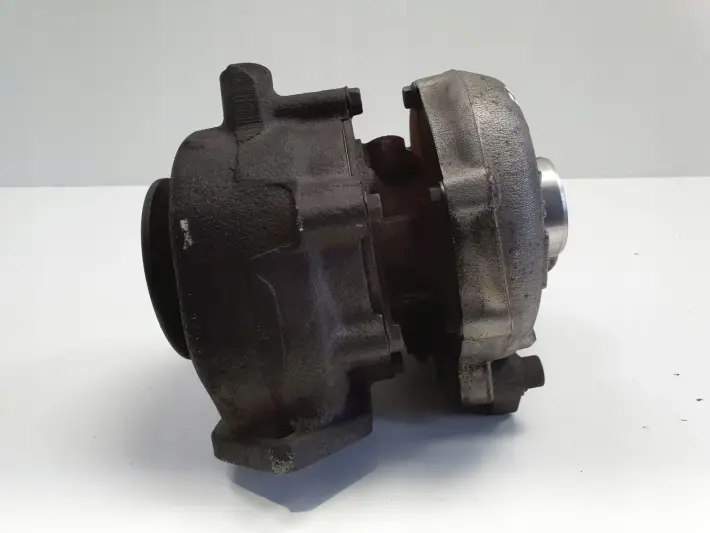 BMW E87 E90 E91 2.0 D TURBOSPRĘŻARKA turbo 7795498