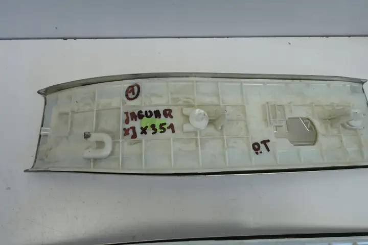 Jaguar XJ X351 LISTWY PROGOWE nakładki OZDOBNE