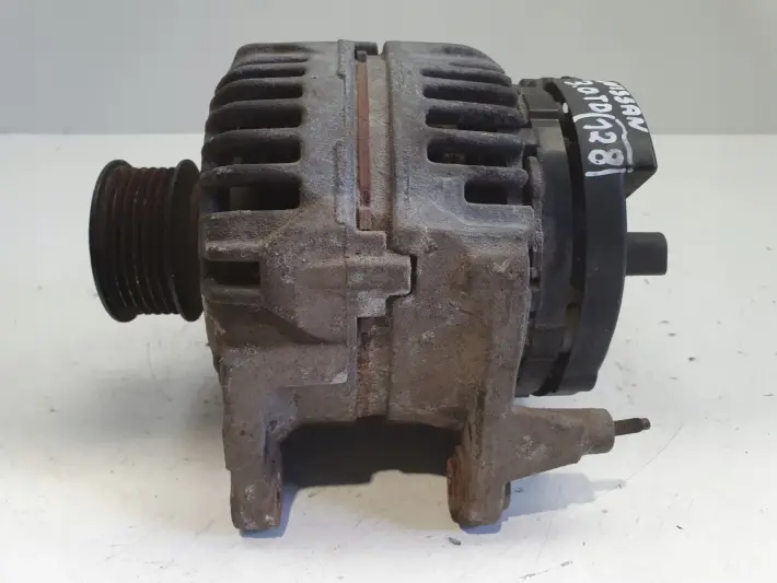 Nissan Cabstar Atleon 3.0 TD ALTERNATOR 0124325097 23100-69T61 bosch 90A