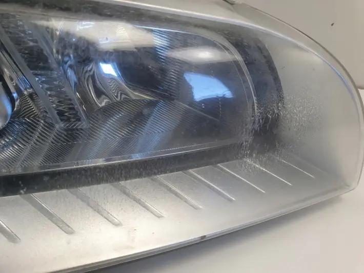 Volvo S80 II V70 III 06-16r PRZEDNIA LAMPA PRAWA PRAWY PRZÓD skręt 31353533