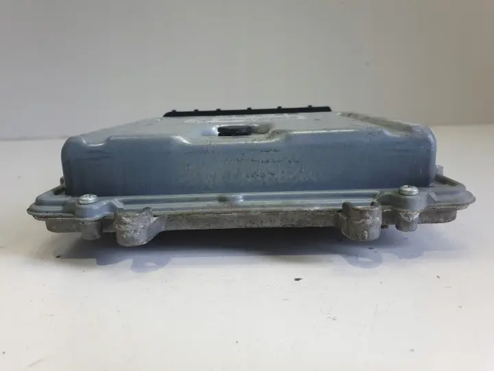 Volvo XC60 2.4 D5 STEROWNIK SILNIKA komputer 31392982