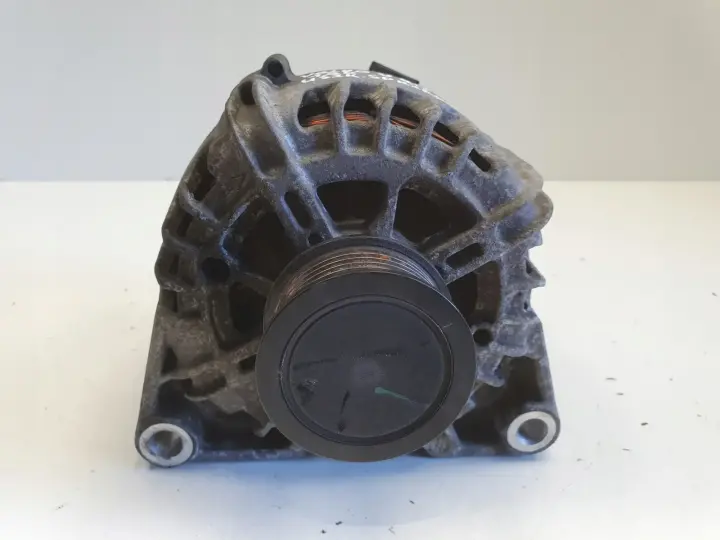 Volvo S40 II V50 1.6 D D2 ALTERNATOR 30659389 120A valeo