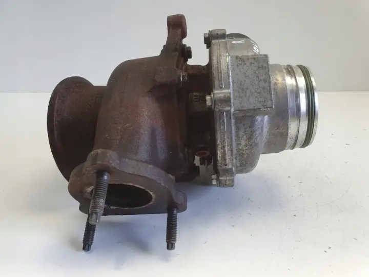 Volvo V40 II 2.0 D3 TURBOSPRĘŻARKA turbo 31380131