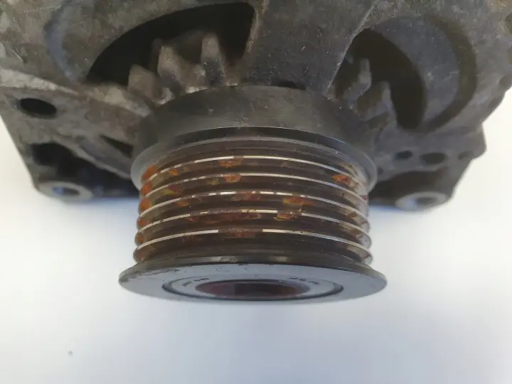 Ford Focus MK2 II 1.6 TDCI ALTERNATOR 3M5T-10300-YD