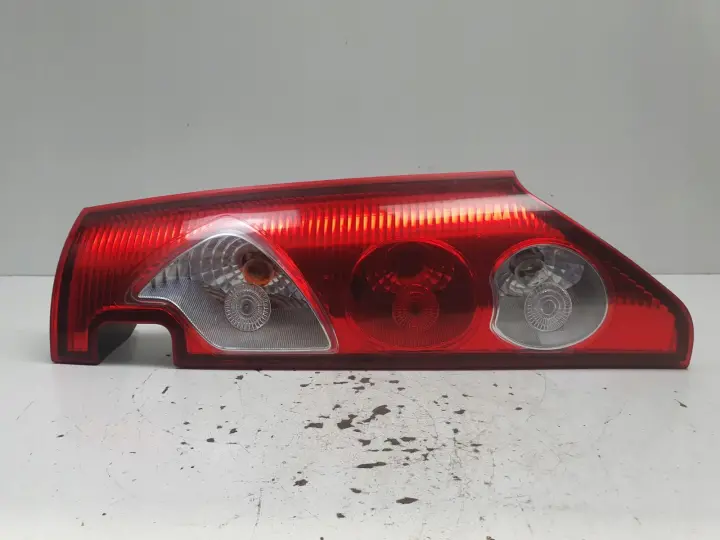 Renault Kangoo II 08-13r TYLNIA TYLNA LAMPA PRAWA prawy tył 8200419952