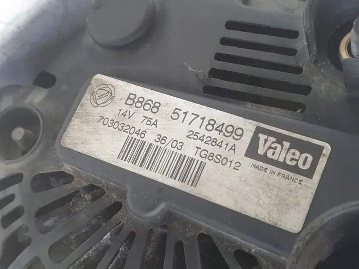 Fiat Punto II 1.3 M-JET ALTERNATOR valeo 51718499 75A