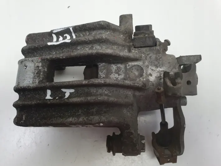 VW Golf IV Bora Audi A3 Toledo II LEWY ZACISK HAMULCOWY tył kierowcy Lucas