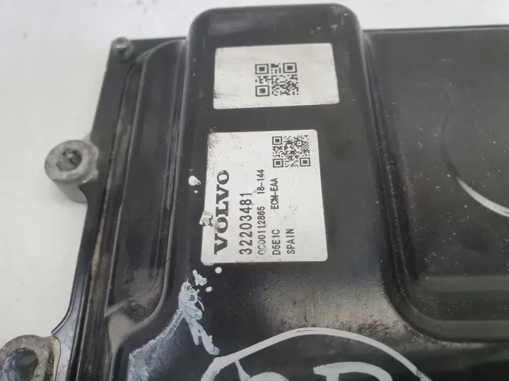 Volvo V90 II S90 2.4 D5 STEROWNIK MODUŁ komputer 32203481