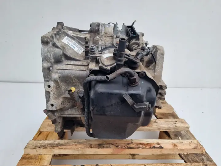 Volvo V70 II 2.4 TURBO AUTOMATYCZNA SKRZYNIA BIEGÓW automat 55-50SN 8636767