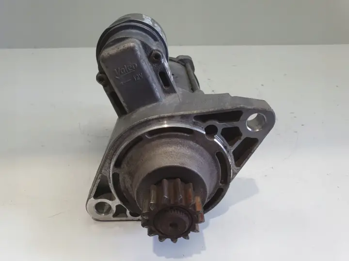 VW Passat B7 2.0 TDI ROZRUSZNIK valeo 02E911023Q